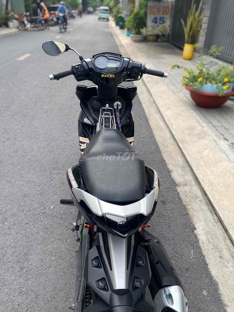 Exciter 150(2017)bstp,xe đẹp zin,máy móc êm ru. Mua bán Xe máy tại Quận 7 Tp Hồ Chí Minh được đăng bởi Trung Anh hình 8