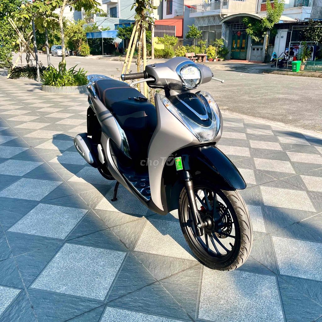 Honda SH Mode 2022 màu Bạc. Mua bán Xe máy tại Huyện An Dương Hải Phòng được đăng bởi Xe Máy Khang Chi hình 1
