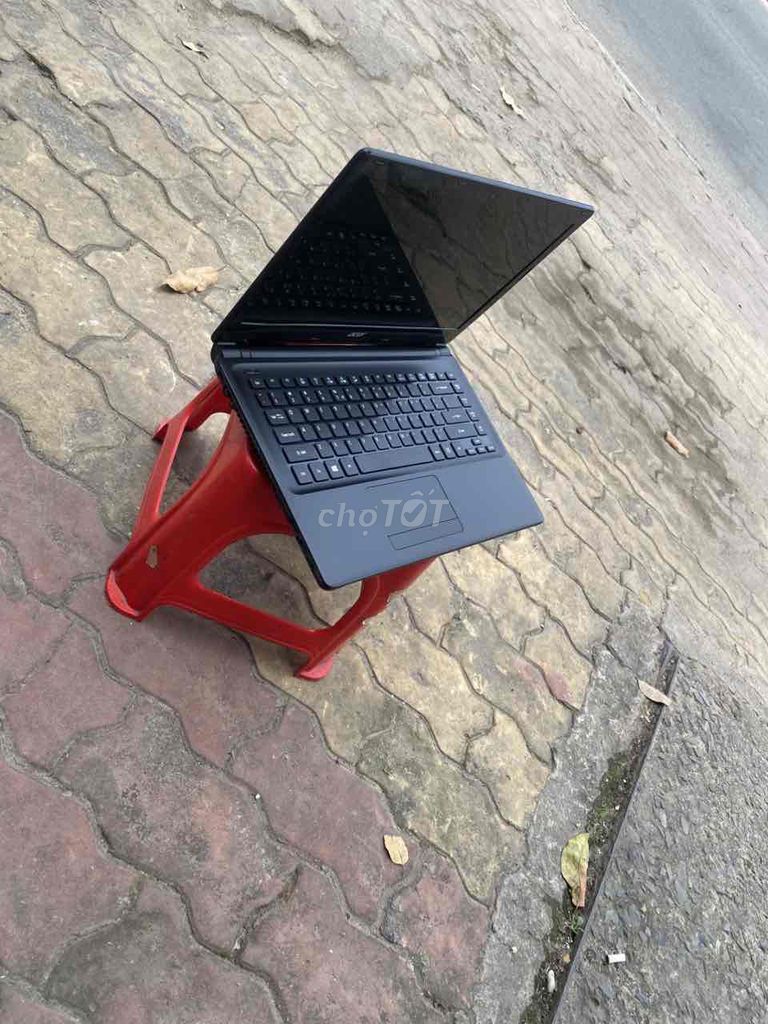 Acer mới 98% siêu mỏng sài ok 899k. Mua bán Laptop tại Thành phố Thuận An Bình Dương được đăng bởi phúc cần alo ko nhắn tin  hình 1
