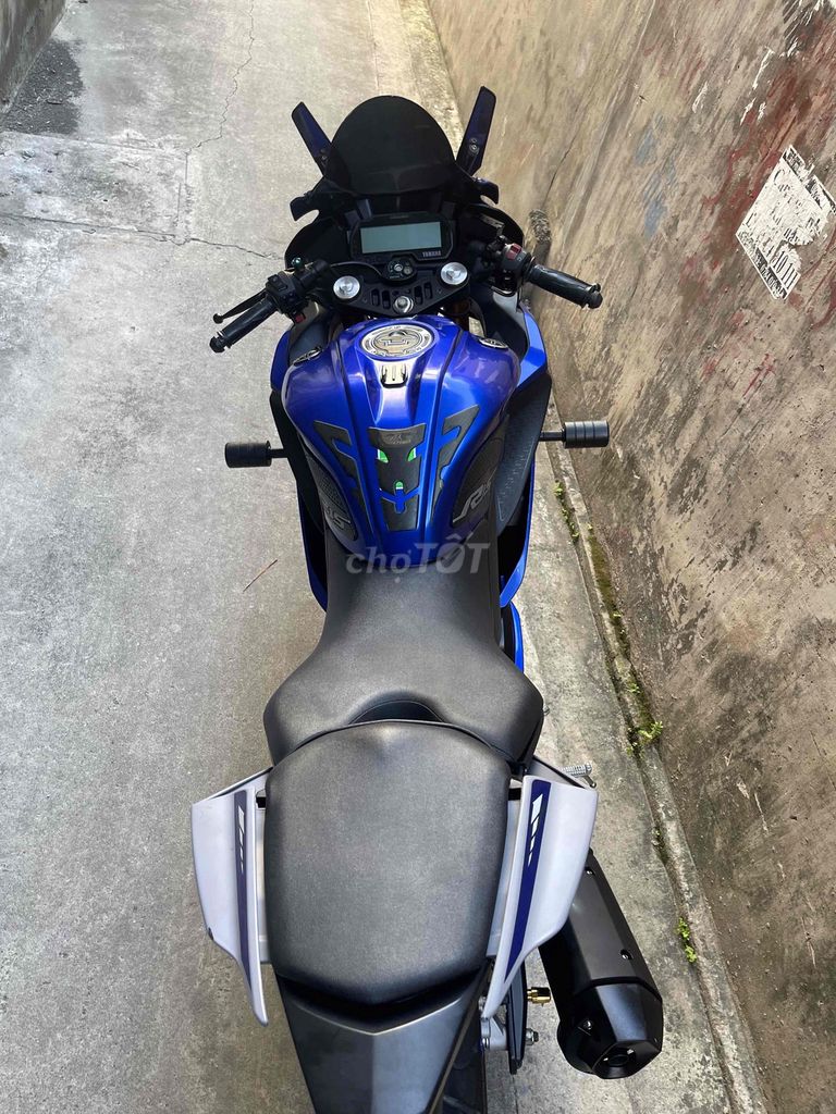 Yamaha R15 2023 синий 20 тыс. км