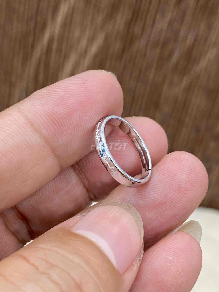 Nhẫn bạc Nữ 925 mạ vàng trắng, form nhỏ, hoạ tiết. Mua bán Phụ kiện thời trang khác tại Quận 5 Tp Hồ Chí Minh được đăng bởi Duan Pham hình 2