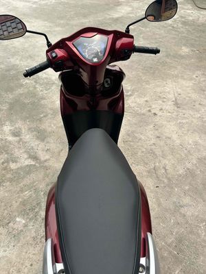 rất thích hợp cho chị em đi dạo phố . đi chợ