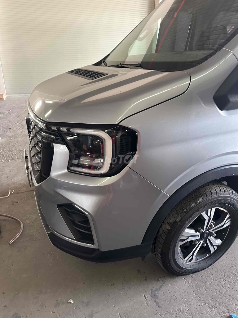 Ford Transit 2024 Premium 16 - 26000 km. Mua bán Ô tô tại Thành phố Châu Đốc An Giang được đăng bởi Le quang vinh hình 1