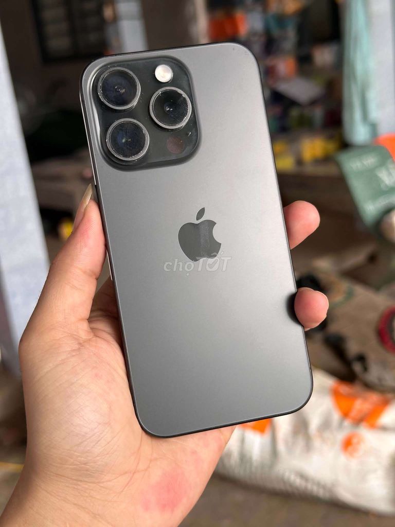 Apple iPhone 15 Pro 128GB Xám bao zin. Mua bán Điện thoại tại Huyện Mỏ Cày Nam Bến Tre được đăng bởi Hie hình 1
