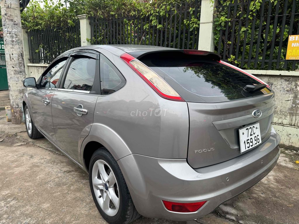 focus 2012 số tự động xe gia đình. Mua bán Ô tô tại Quận 12 Tp Hồ Chí Minh được đăng bởi Ô TÔ CHÍ DŨNG  hình 5