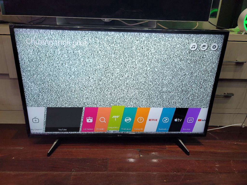Smart Tivi LG 43UH610T. Mua bán Tivi, Âm thanh tại Quận 7 Tp Hồ Chí Minh được đăng bởi Hoàng Long Tivi  hình 1