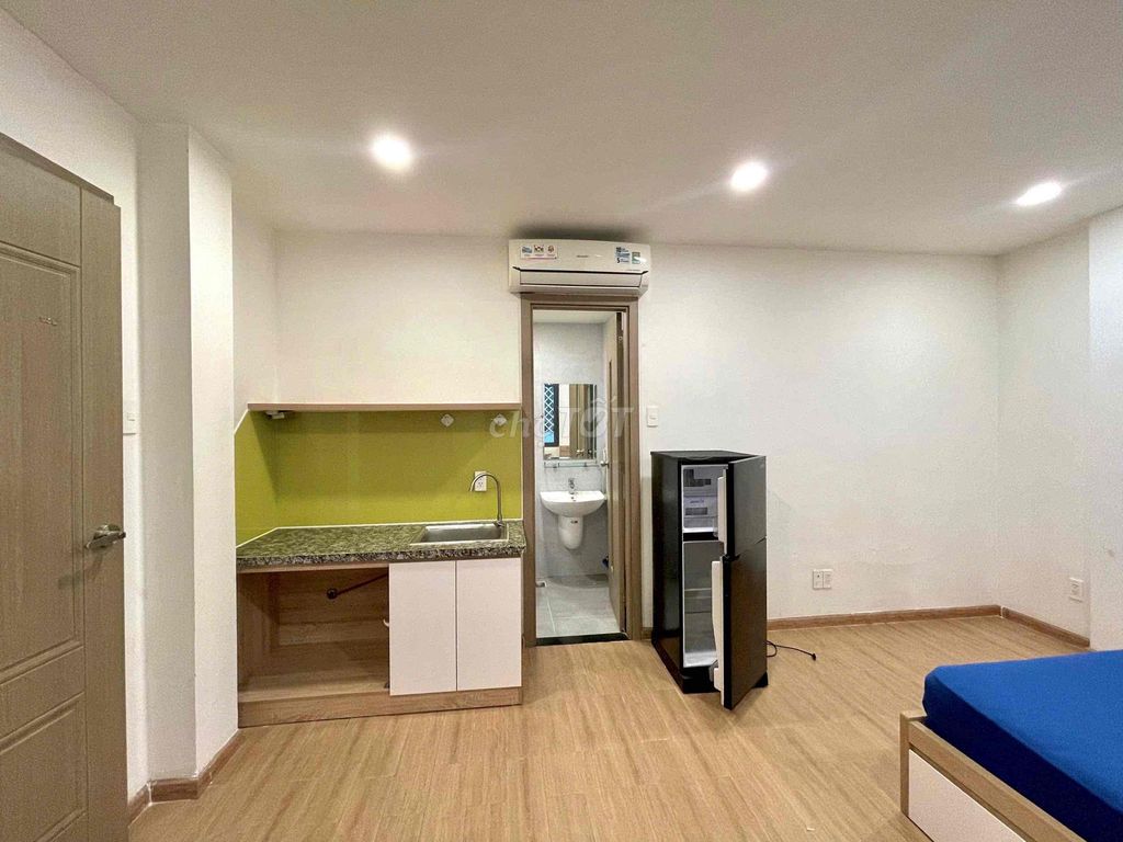 Phòng studio cửa sổ 30m2 full ngay Nguyễn Hữu Cảnh Bình Thạnh