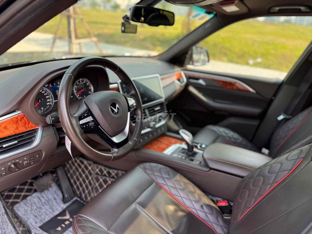 Vinfast President 2020 Đen 69.000 km. Mua bán Ô tô tại Quận Thanh Xuân Hà Nội được đăng bởi Trần Quang Huy hình 8