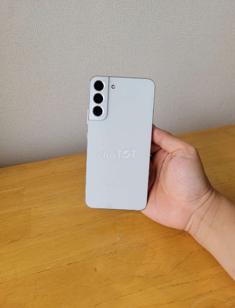 Samsung Galaxy S22+ 8GB/256GB Trắng. Mua bán Điện thoại tại Quận Tân Phú Tp Hồ Chí Minh được đăng bởi Khoa Minh  hình 1