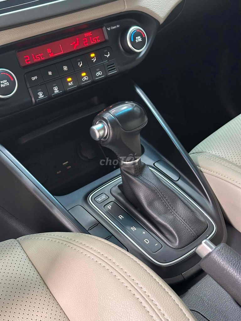 Kia Rondo 2019 Rondo GAT - 55000 km. Mua bán Ô tô tại Thành phố Buôn Ma Thuột Đắk Lắk được đăng bởi Hiếu Đắk Lắk hình 13