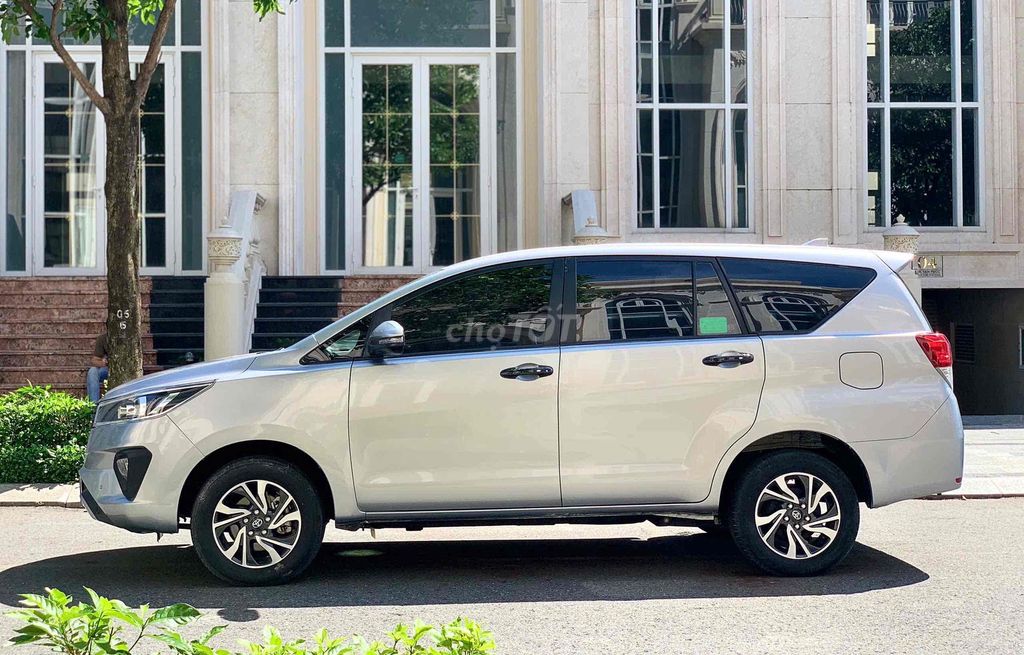 Toyota Innova 2024 E 2.0 MT - 55000 km. Mua bán Ô tô tại Thành phố Thủ Đức Tp Hồ Chí Minh được đăng bởi SAGO CAR hình 6