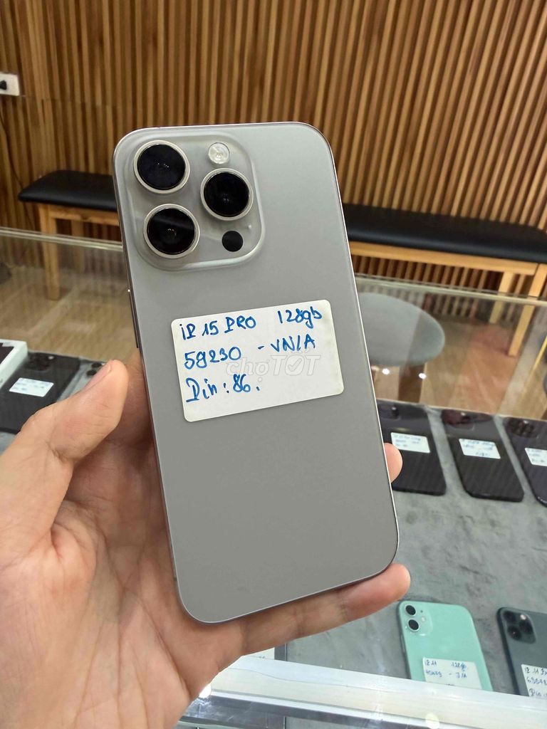 iPhone 15 Pro 128GB VN nguyên zin. Mua bán Điện thoại tại Quận 10 Tp Hồ Chí Minh được đăng bởi Đăng Sơn Store hình 1