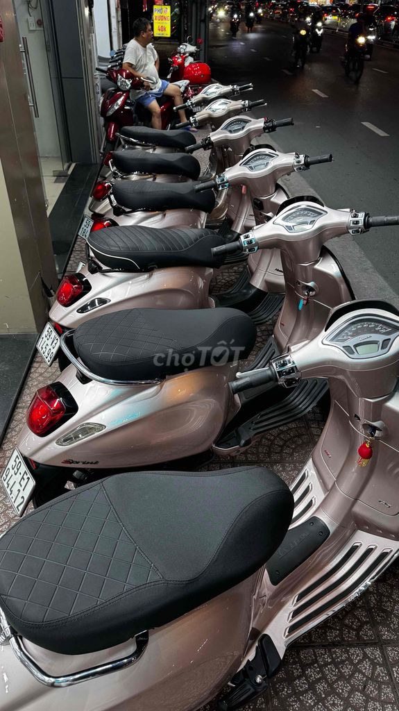 Vespa Sprint Vàng đồng TFT & Hồng Poecher. Mua bán Xe máy tại Quận Phú Nhuận Tp Hồ Chí Minh được đăng bởi VESPA  PIAGGIO BẢO HƯNG Vespa cũ trả góp  hình 15