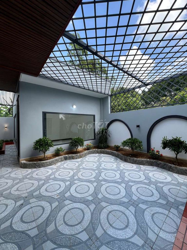 VILLA SÂN VƯỜN MẶT TIỀN ĐƯỜNG 197M2 CÁCH CHỢ BÌNH CHÁNH 5KM. Mua bán nhà ở tại Huyện Cần Đước Long An được đăng bởi Vũ Thiên hình 3