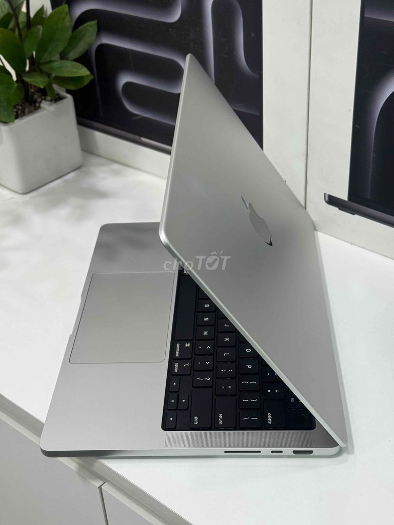 MacBook Pro M1 Pro 14” 32GB/512GB máy sạch,zin. Mua bán Laptop tại Quận 10 Tp Hồ Chí Minh được đăng bởi Quyền Tấn hình 1