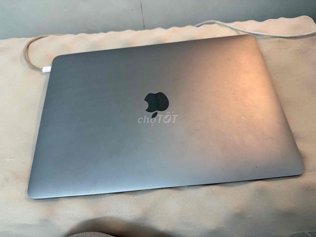 Apple Macbook Air M1 13.3 inch 8GB/256GB. Mua bán Laptop tại Thành phố Thủ Đức Tp Hồ Chí Minh được đăng bởi Bùi Thị Kim Loan hình 1