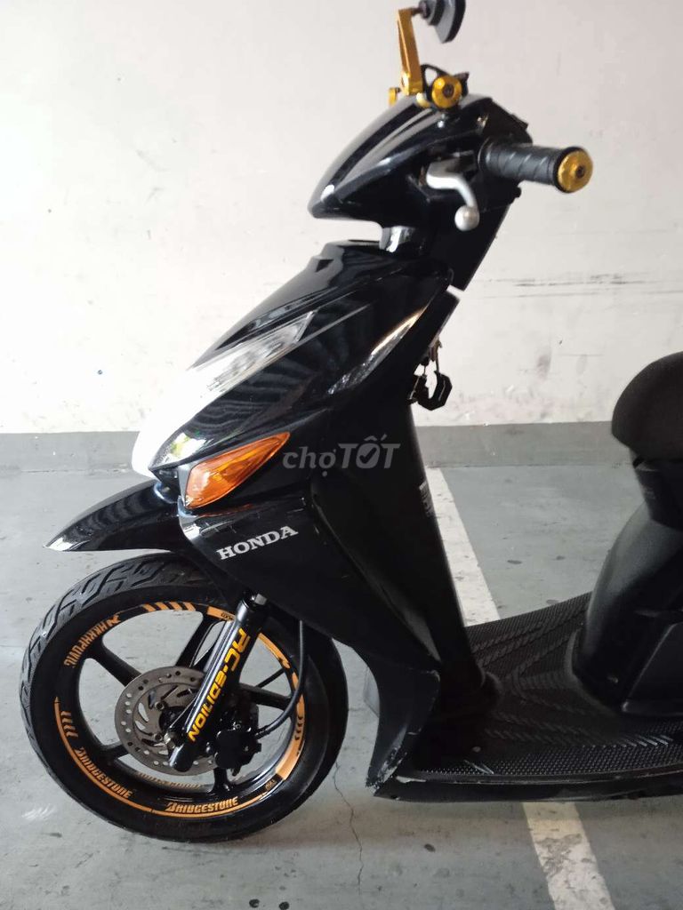 HONDA CLICK NK TỒN KHO CL CAO BS Q1 XE CỌP CỰC ÊM. Mua bán Xe máy tại Quận 1 Tp Hồ Chí Minh được đăng bởi Vincent Felix  hình 3