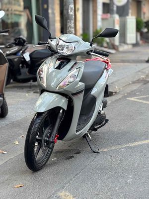 Bán Vision 2025 Bản Thể Thao Xám Xi Măng. Mua bán Xe máy tại Thành phố Biên Hòa Đồng Nai được đăng bởi Tấn Phát Biên Hoà