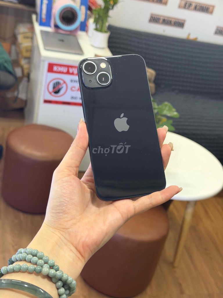Apple iPhone 13 128GB Đen VN/A Like New ZinAll 99%. Mua bán Điện thoại tại Quận 8 Tp Hồ Chí Minh được đăng bởi TRƯỜNG MOBILE  hình 1