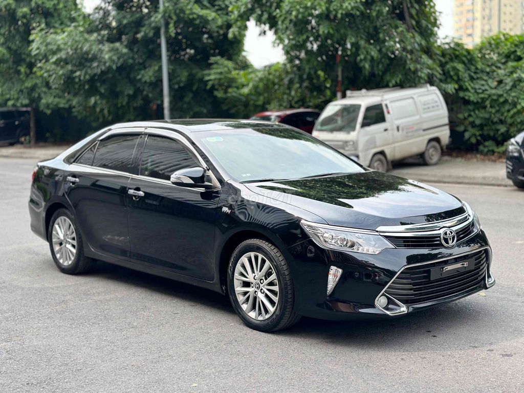 Bán Toyota Camry 2018 2.5Q Đen Nâu Siêu Mới