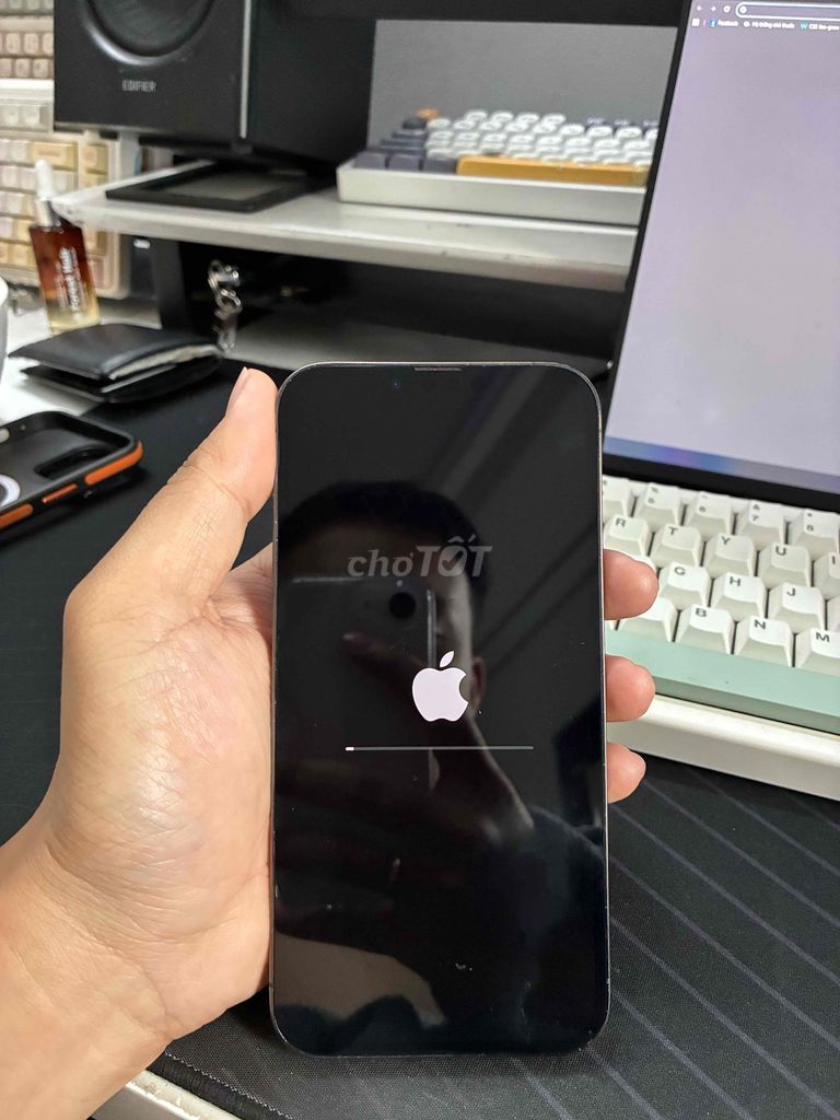 Apple iPhone 13 Pro Max 256GB Xám. Mua bán Điện thoại tại Quận 7 Tp Hồ Chí Minh được đăng bởi Hiếu hình 1