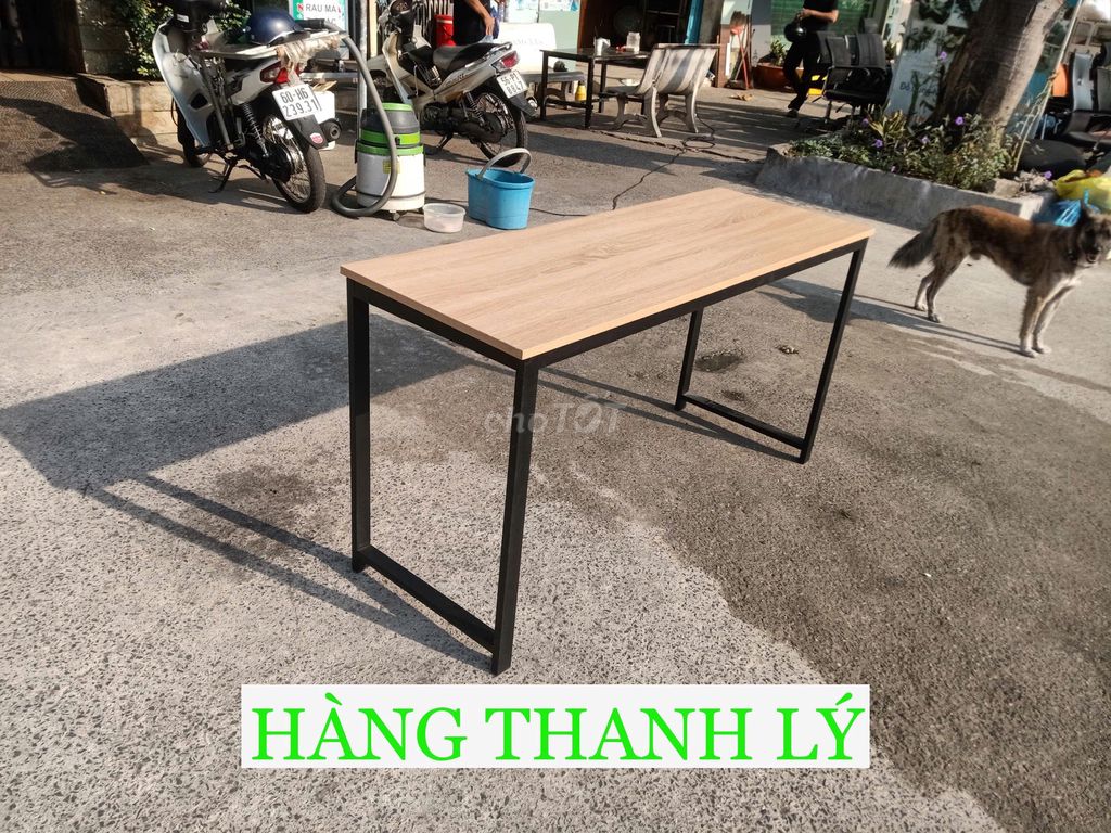 THANH LÝ BÀN NHÂN VĂN 1 CHỖ NGỒI 1M4