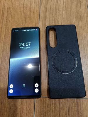Bán máy Sony Xperia 1 V (quốc tế) còn bảo hành. Mua bán Điện thoại tại Quận Gò Vấp Tp Hồ Chí Minh được đăng bởi Mr M