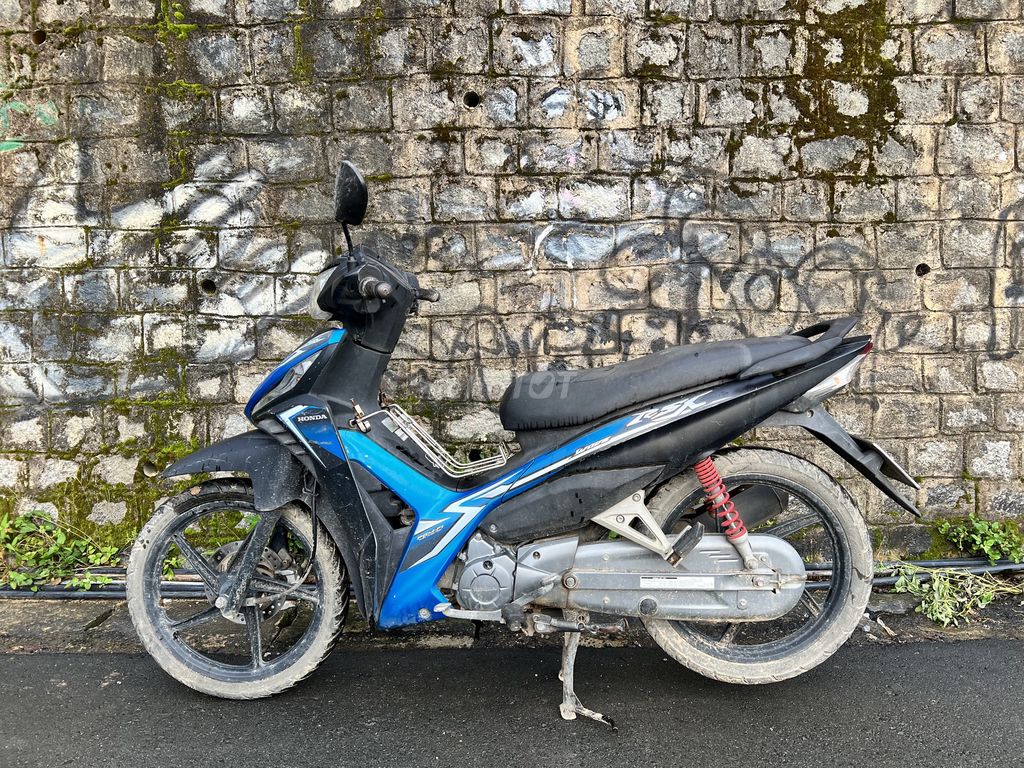 Honda Wave RSX Fi xe chính chủ bs tphcm. Mua bán Xe máy tại Thành phố Đà Lạt Lâm Đồng được đăng bởi Huy Nguyen hình 1