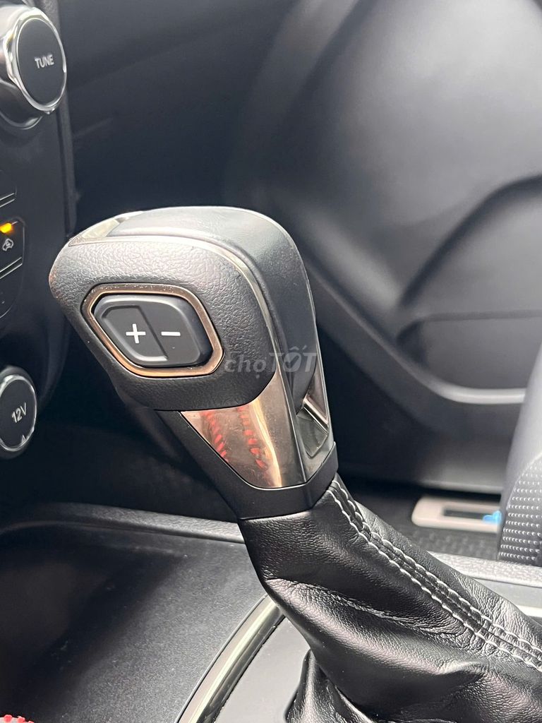 Ford Everest 2018 Titanium 2.0L 4x2 AT - 7900 km. Mua bán Ô tô tại Quận 7 Tp Hồ Chí Minh được đăng bởi Tân Thuận Ford Sài Gòn hình 11