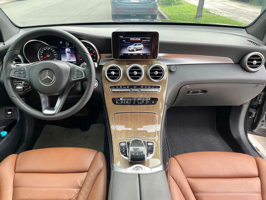 MERCEDES GLC250. Mua bán Ô tô tại Thành phố Thủ Đức Tp Hồ Chí Minh được đăng bởi Ms Hiệp  hình 9
