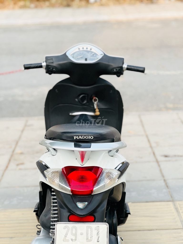 Piaggio Liberty 125 ie BIỂN HN CHÍNH CHỦ MÁY NGON. Mua bán Xe máy tại Quận Cầu Giấy Hà Nội được đăng bởi Đỗ Thanh Mai hình 3