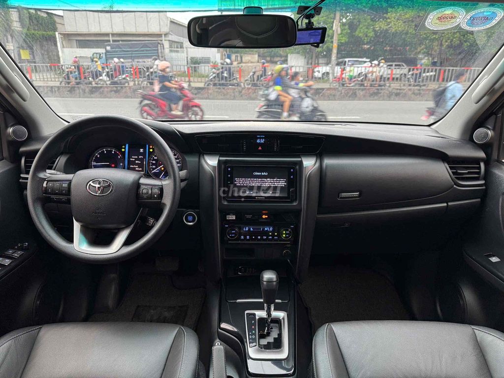 Toyota Fortuner 2024 2.4 AT 4x2 - 40000 km. Mua bán Ô tô tại Thành phố Thủ Đức Tp Hồ Chí Minh được đăng bởi Thy Ôtô Cũ Miền Nam hình 10