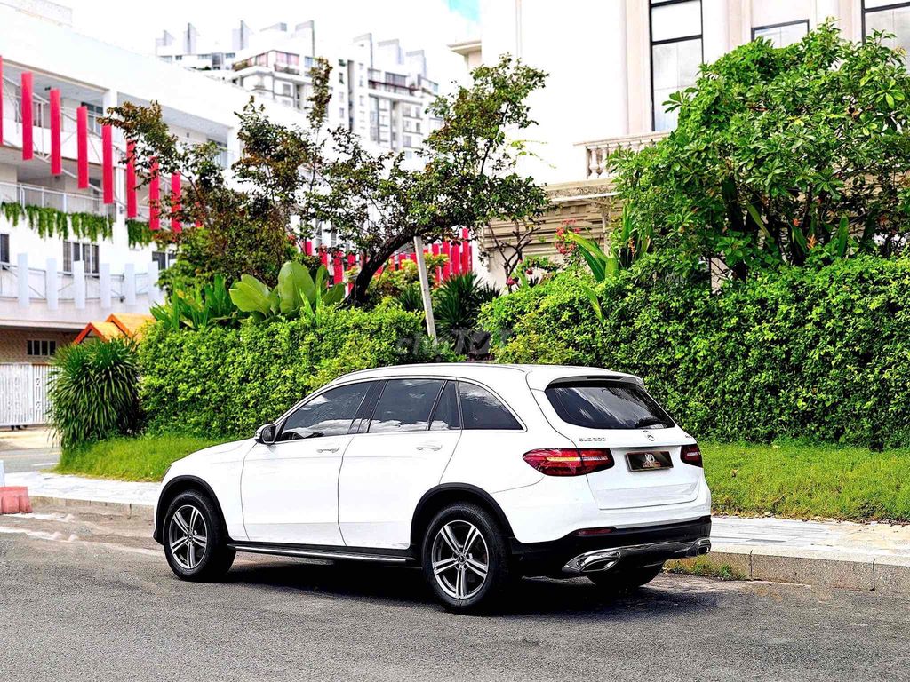 GLC200 Sx 2019 Супер красивый персонализированный черный и белый