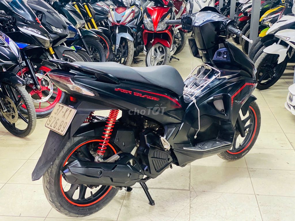 XE MÁY THỊNH PHÁT - AIR BLADE125 ĐEN NHÁM ĐỜI CHÓT. Mua bán Xe máy tại Quận Bắc Từ Liêm Hà Nội được đăng bởi XE MÁY THỊNH PHÁT XE LƯỚT GIÁ RẺ hình 2