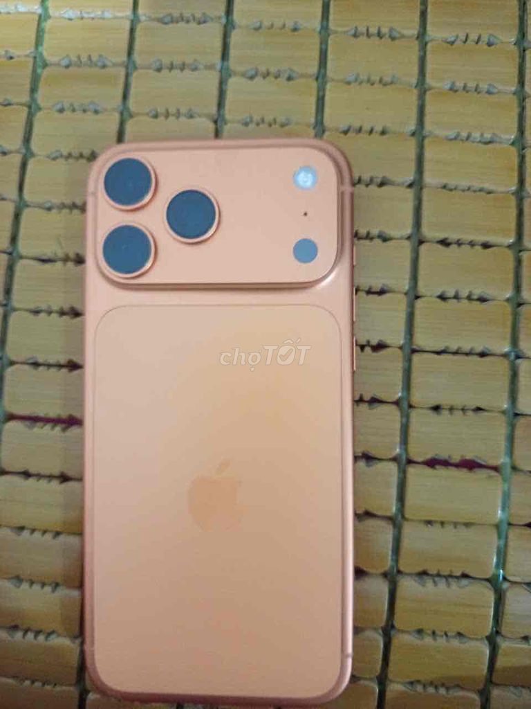 Apple iPhone 17 Pro Max 256GB Vàng. Mua bán Điện thoại tại Quận Hoàng Mai Hà Nội được đăng bởi Nguyễn Hồng Loan  hình 1
