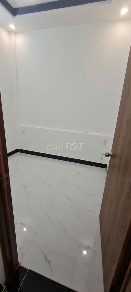 Nhà Q7, đúc 1 lầu kiên cố 2pn 2wc, 56m2 sổ hồng, dọn vào ở ngay