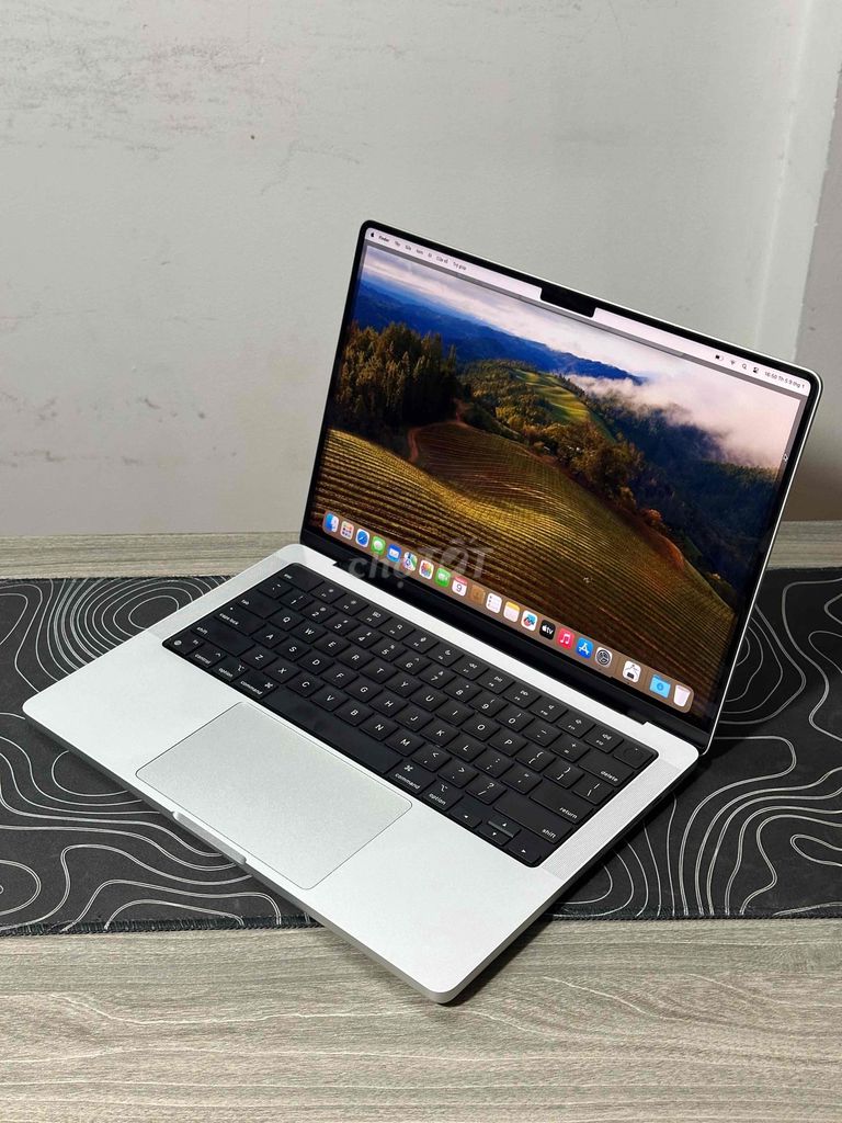 Macbook Pro 14" M1 Pro 16/512 Silver 99%