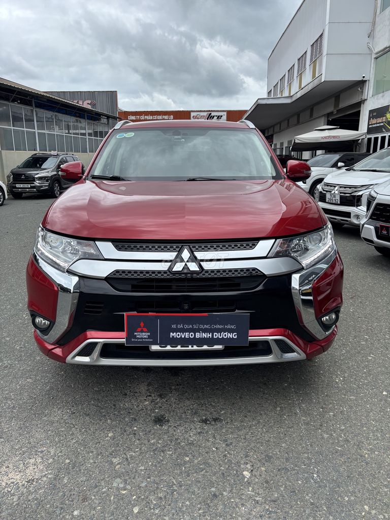 Mitsubishi Outlander Đỏ 7 chỗ. Mua bán Ô tô tại Thành phố Thủ Dầu Một Bình Dương được đăng bởi Mr Việt Mitsubishi BD hình 9