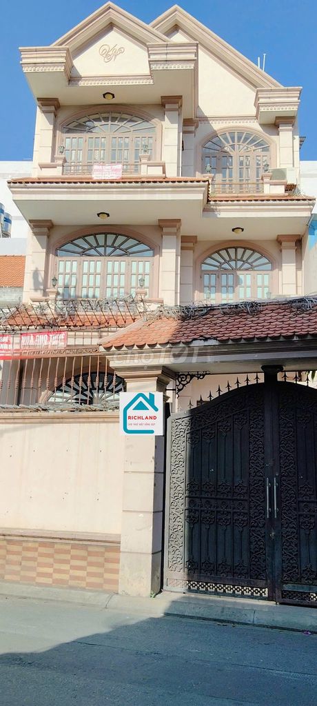 CHO THUÊ MT LAM SƠN TÂN BÌNH 8X26,5M, TRỆT 3 LẦU SÂN THƯỢNG