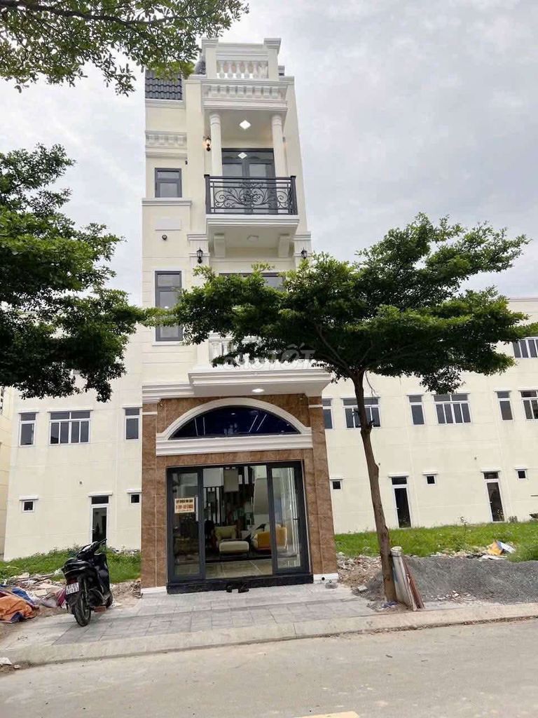 CHÍNH CHỦ CHO THUÊ NHÀ NGUYÊN CĂN 3 TẦNG, 4 PHÒNG NGỦ –  DĨ AN