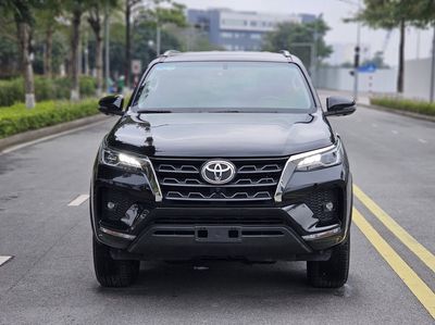 Toyota Fortuner 2024 2.7L 4x2 AT 7,000 km như mới.. Mua bán Ô tô tại Thành phố Thủ Đức Tp Hồ Chí Minh được đăng bởi Đức Tứ Bánh