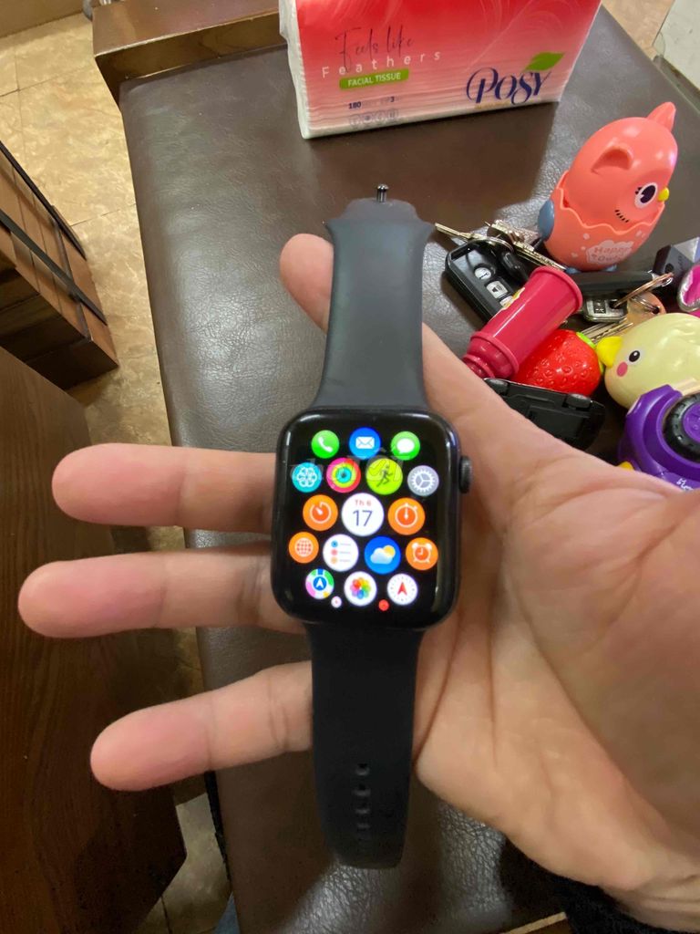 cần bán applewatch seri 5 size44