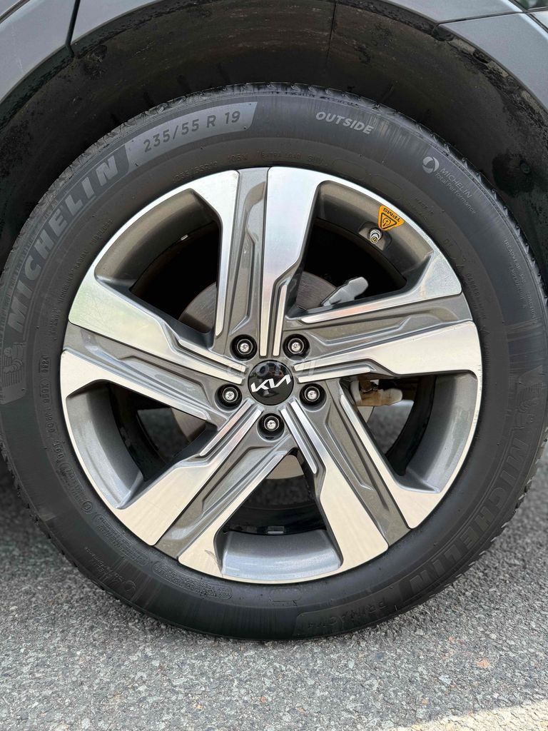 Kia Sorento 2020 Diesel Signature (7 chỗ). Mua bán Ô tô tại Thành phố Thủ Đức Tp Hồ Chí Minh được đăng bởi Lê Nhường hình 13