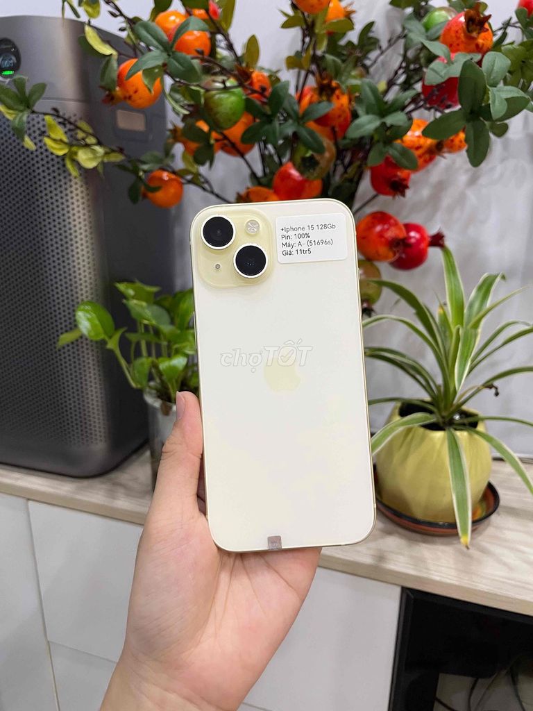 Apple iPhone 15 128GB Quốc tế KH/A Vàng. Mua bán Điện thoại tại Huyện Hóc Môn Tp Hồ Chí Minh được đăng bởi Luân Hoài hình 1