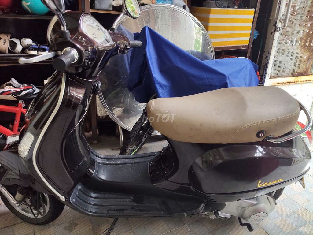Piaggio Vespa 125 2011 Коричневый