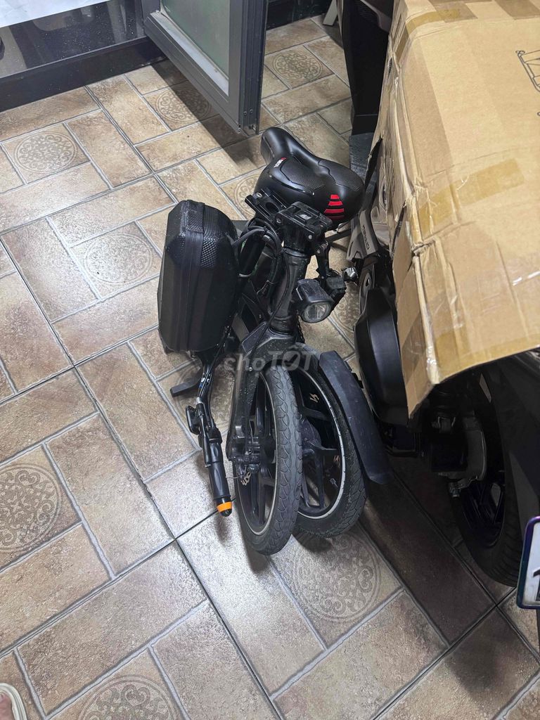 Xe đạp điện Samsung màu Xám. Mua bán Xe điện tại Thành phố Thủ Đức Tp Hồ Chí Minh được đăng bởi Thành  hình 2