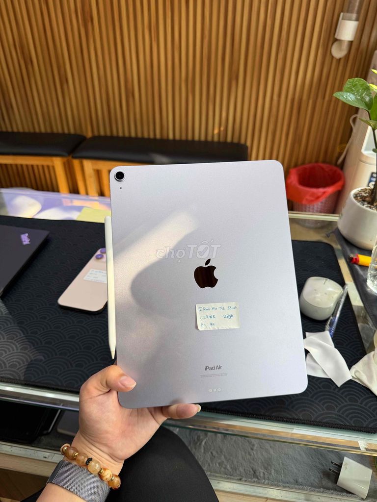 Ipad Air 6 (M2) 128gb 13inch wifi. Mua bán Máy tính bảng tại Quận Gò Vấp Tp Hồ Chí Minh được đăng bởi Võ Chí Bảo hình 1