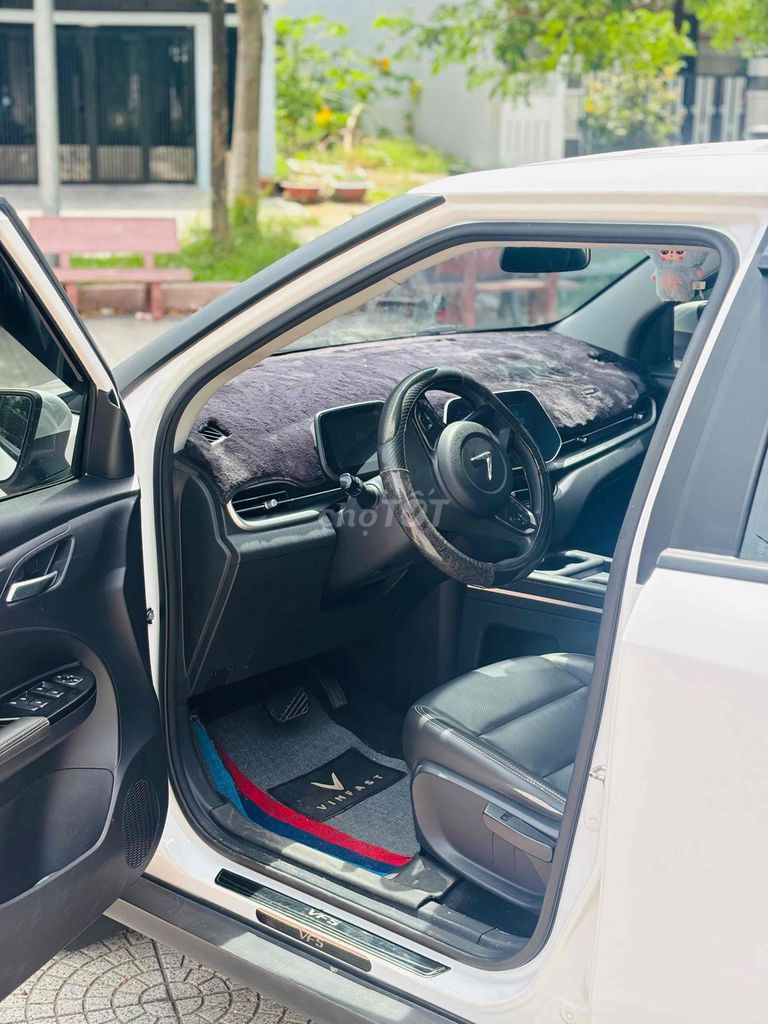 VinFast VF 5 Trắng. Mua bán Ô tô tại Quận Liên Chiểu Đà Nẵng được đăng bởi Dương Quân hình 5