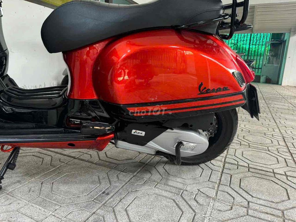 Pass xe VESPA SUPPER GTS 125. Mua bán Xe máy tại Thành phố Thủ Đức Tp Hồ Chí Minh được đăng bởi THANHPHAN hình 2