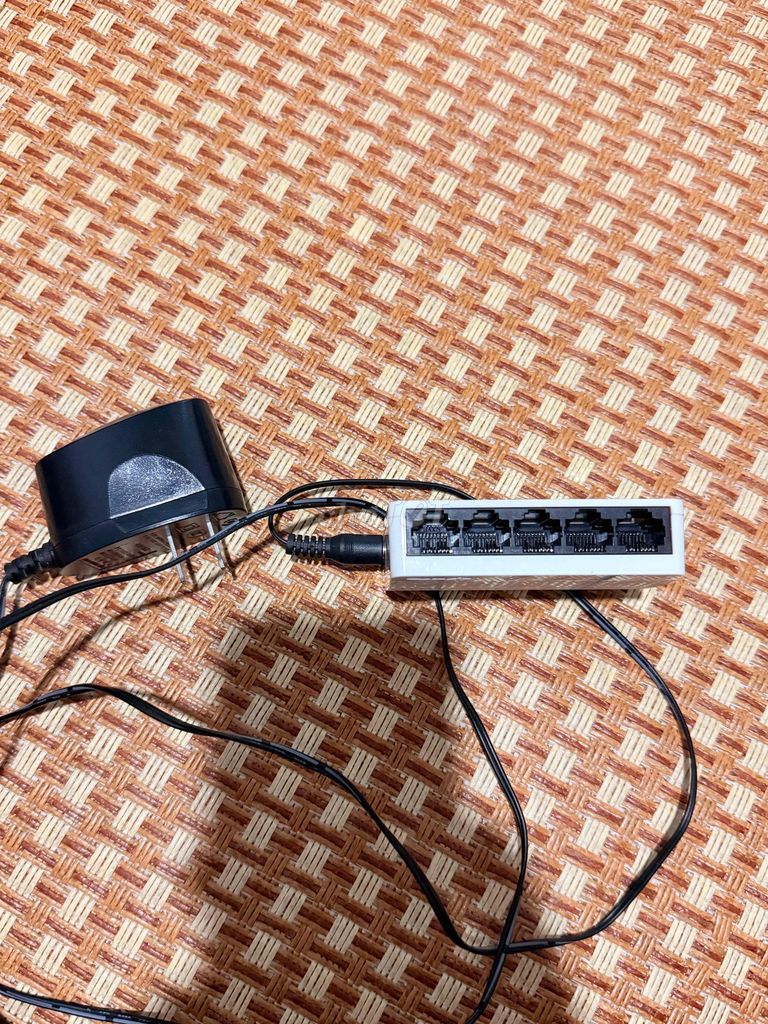 Bộ chia mạng Tenda 5 cổng 10/100Mbps. Mua bán Phụ kiện (Màn hình, Chuột...) tại Thị xã Kiến Tường Long An được đăng bởi ĐT Linh hình 1